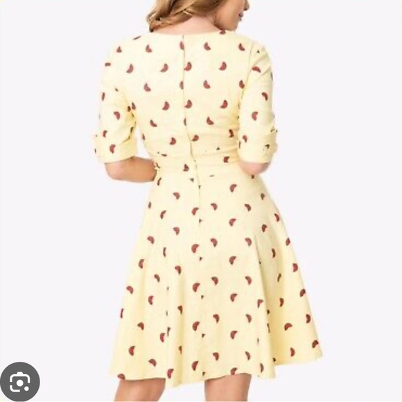 Unique Vintage Womens Dress Size L 10-12. Watermelons On Yellow Knee Length Zip - Picture 4 of 12